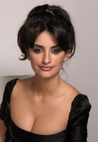 Penelope Cruz Sweatshirt #2024699