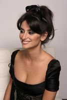 Penelope Cruz Longsleeve T-shirt #2024717