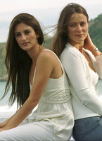 Penelope Cruz Longsleeve T-shirt #2088659