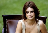 Penelope Cruz Sweatshirt #2088666