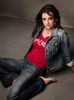 Penelope Cruz Longsleeve T-shirt #2088689