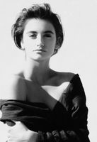 Penelope Cruz Longsleeve T-shirt #2088790