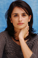 Penelope Cruz Longsleeve T-shirt #2224595
