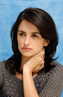 Penelope Cruz Longsleeve T-shirt #2224605