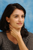Penelope Cruz Longsleeve T-shirt #2224616