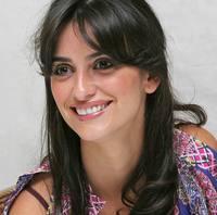 Penelope Cruz Longsleeve T-shirt #2231226