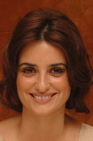 Penelope Cruz Sweatshirt #2239020