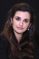 Penelope Cruz Sweatshirt #2248873