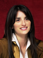 Penelope Cruz Longsleeve T-shirt #2270719