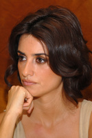 Penelope Cruz Longsleeve T-shirt #2270781