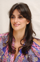 Penelope Cruz Sweatshirt #2343259