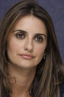 Penelope Cruz Sweatshirt #2343262