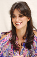 Penelope Cruz Longsleeve T-shirt #2343274