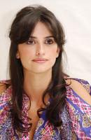 Penelope Cruz Sweatshirt #2343327