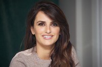 Penelope Cruz Longsleeve T-shirt #2365880