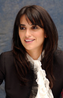 Penelope Cruz Longsleeve T-shirt #2396950