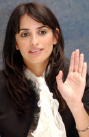 Penelope Cruz Longsleeve T-shirt #2396951