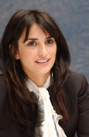 Penelope Cruz Sweatshirt #2396952