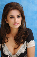 Penelope Cruz Longsleeve T-shirt #2396970