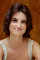 Penelope Cruz Longsleeve T-shirt #2403685