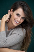 Penelope Cruz Sweatshirt #2432744