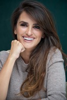 Penelope Cruz Sweatshirt #2432745