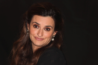 Penelope Cruz Longsleeve T-shirt #2446753