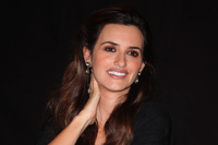 Penelope Cruz Longsleeve T-shirt #2446757
