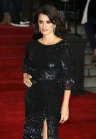 Penelope Cruz Sweatshirt #2874140