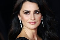 Penelope Cruz Longsleeve T-shirt #2874169
