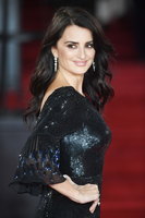 Penelope Cruz Longsleeve T-shirt #2874184