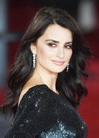 Penelope Cruz Sweatshirt #2874240