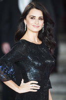 Penelope Cruz Sweatshirt #2874256