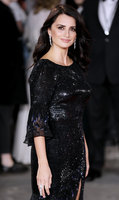 Penelope Cruz Sweatshirt #2874346