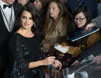 Penelope Cruz Sweatshirt #2874408