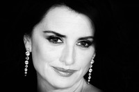 Penelope Cruz Longsleeve T-shirt #2874427