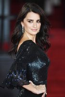 Penelope Cruz Sweatshirt #2874484