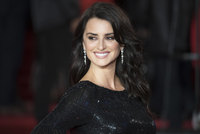 Penelope Cruz Sweatshirt #2874510