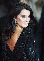 Penelope Cruz Longsleeve T-shirt #2874572