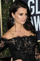 Penelope Cruz Longsleeve T-shirt #3024890