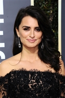 Penelope Cruz Longsleeve T-shirt #3024963