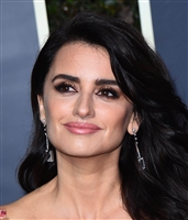 Penelope Cruz Longsleeve T-shirt #3024981