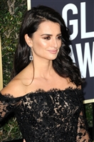 Penelope Cruz Longsleeve T-shirt #3025025