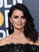 Penelope Cruz Longsleeve T-shirt #3025037