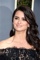 Penelope Cruz Sweatshirt #3025041