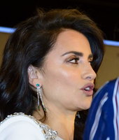 Penelope Cruz Sweatshirt #3127895