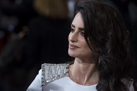Penelope Cruz Longsleeve T-shirt #3128046