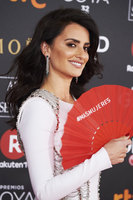 Penelope Cruz Longsleeve T-shirt #3128196