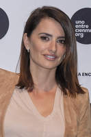 Penelope Cruz Sweatshirt #3152454