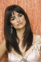 Penelope Cruz Sweatshirt #3280564